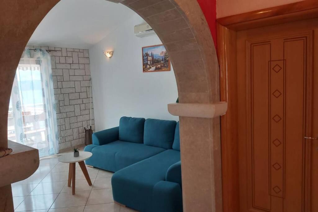 Beautiful Apartment 80 M From The Sea Marusici  Exterior foto